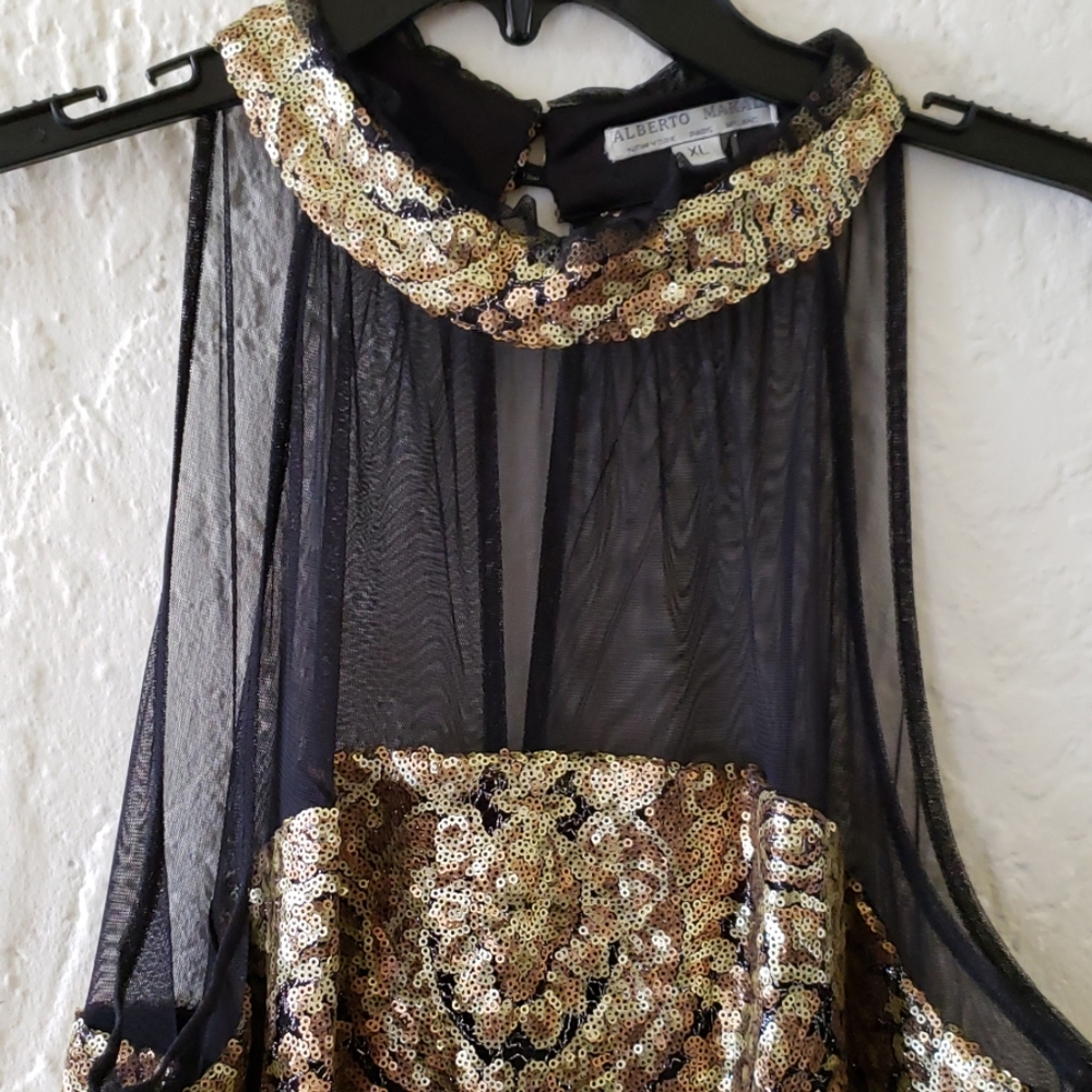 Dress - Picture 2 of 4